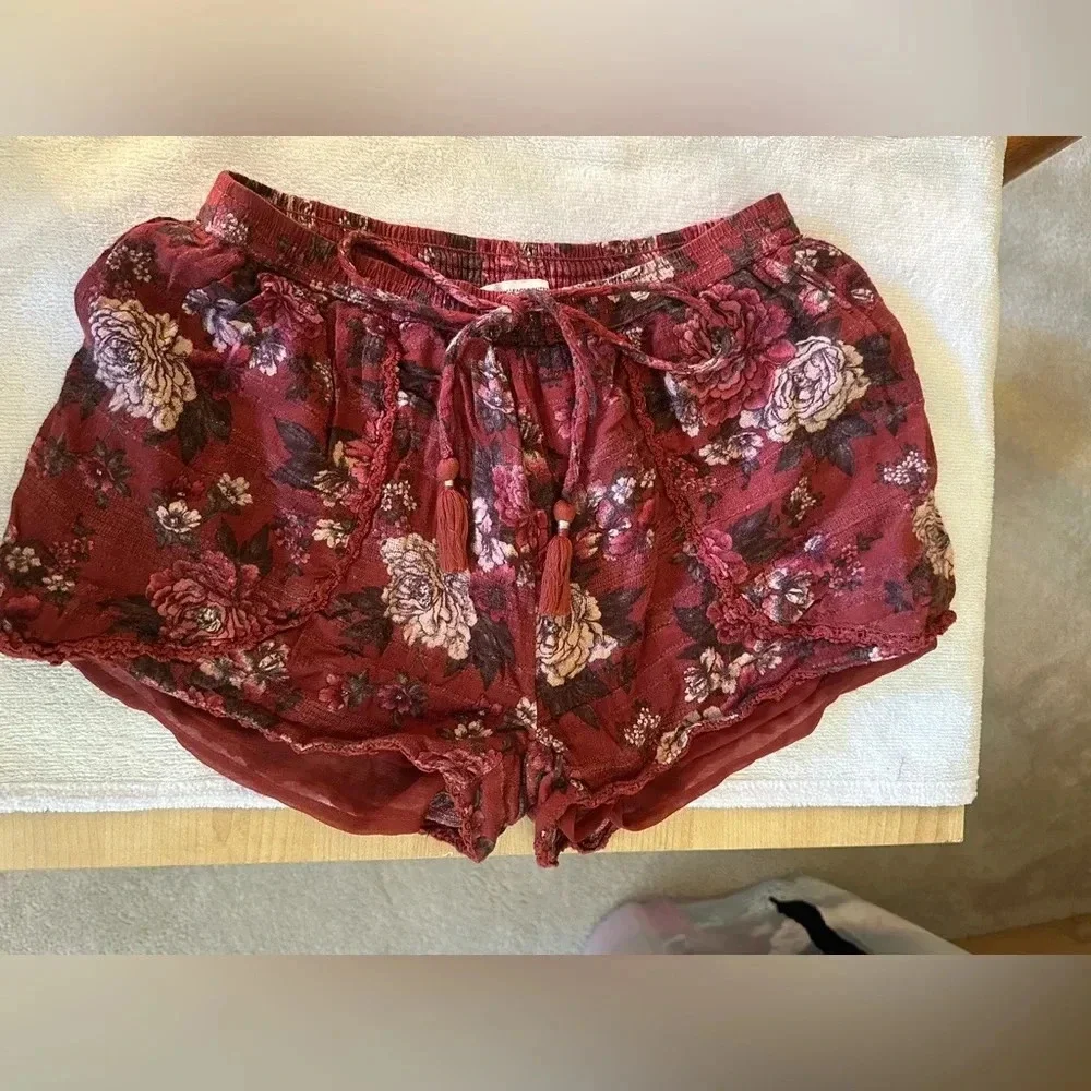 American Eagle Outfitters flowy floral shorts
